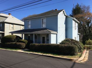 212 Vine St, Westernport, MD 21562