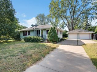 2374 Brighton Ln, New Brighton, MN 55112