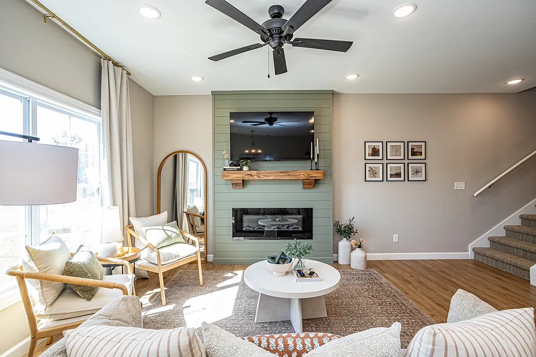 Living room with Electric Fireplace - 173 Sierra Cir