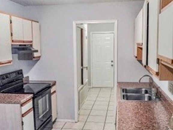 2nd image of 5809 Samantha St