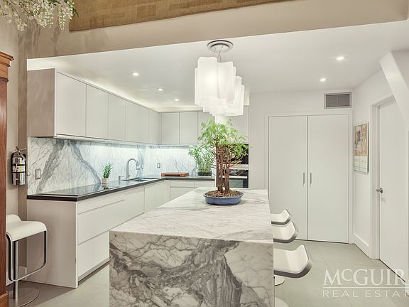 5th image of 701 Minnesota St APT 115