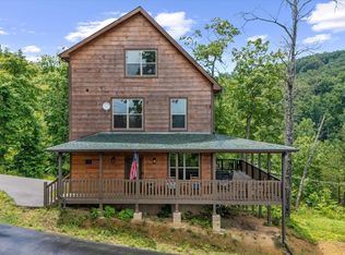 3169 Bear Mountain Ln, Sevierville, TN 37876