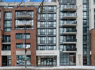 560 Rideau St #1309, Ottawa, ON K1N 0G3