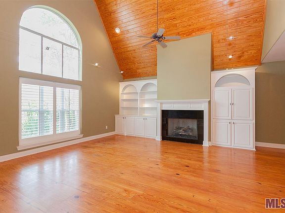 3rd image of 2459 Creekwood Dr