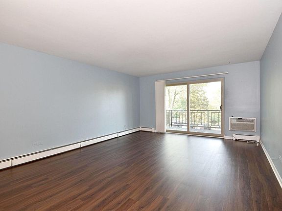 4th image of 1198 Royal Glen Dr APT 216