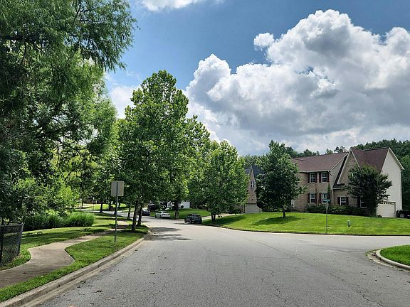 5th image of 8401 Cahill Ct