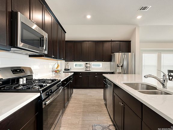 5th image of 6225 Waldon Walk