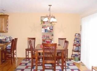 985 W Bates Dr, Nixa, MO 65714