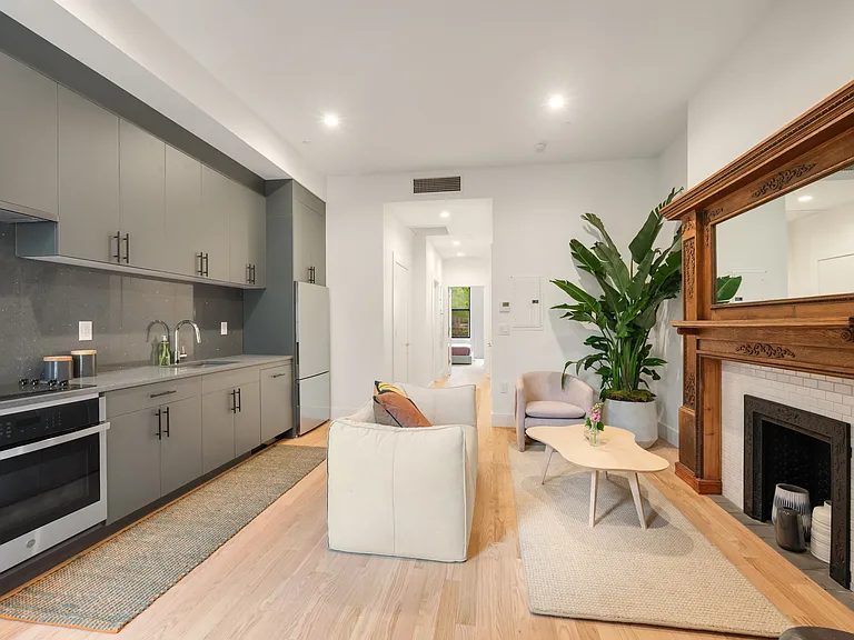 114 Edgecombe Ave #4F — Photo 3