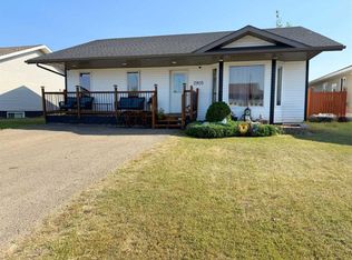 2905 W 10th Ave, Wainwright, AB T9W 0A6