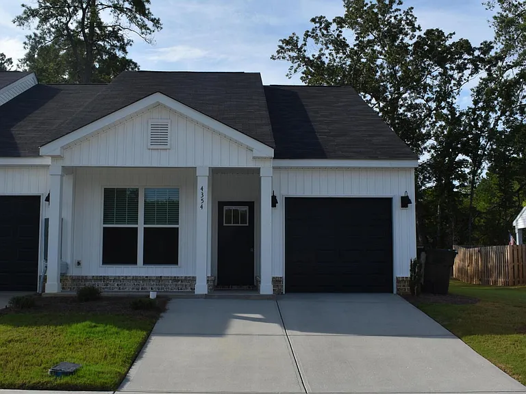 4354 Beautiful Pond Park — Photo 1