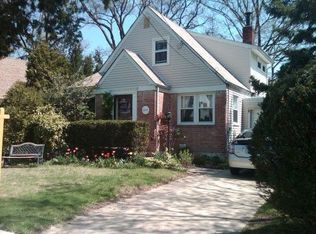 2277 Westlake Ct, Oceanside, NY 11572