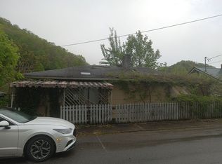 413 Lusk Ave, Mullens, WV 25882