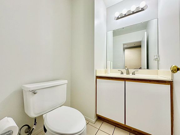 1ST FLOOR HALF BATHROOM