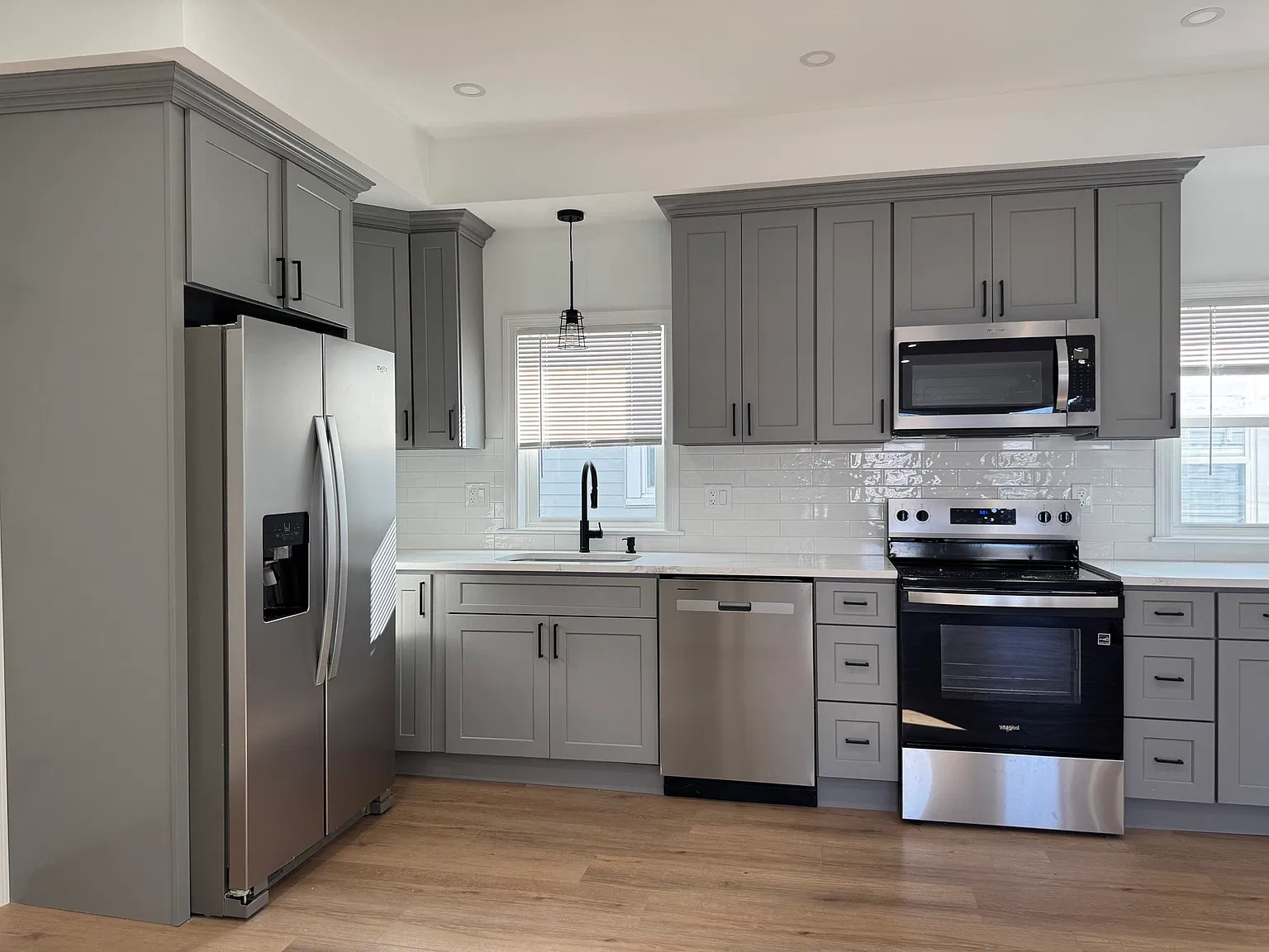3 bed, 2.0 bath, 1500 sqft, $4,500 — Photo 1