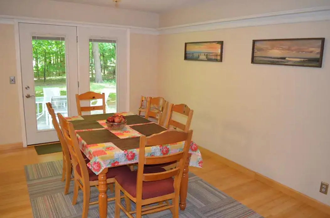 3 bed, 1420 sqft, $2,095 — Photo 3
