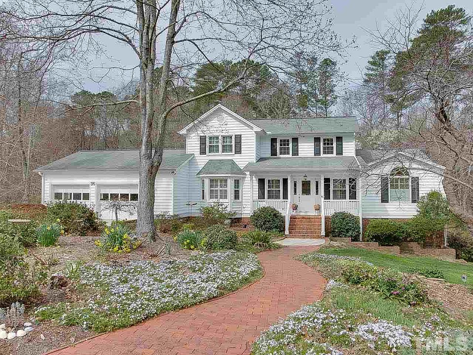 1st image of 36 Clearwater Dr