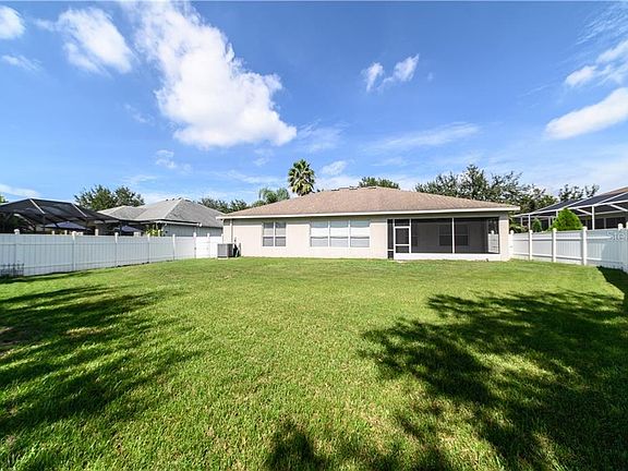 3rd image of 12323 Bramfield Dr