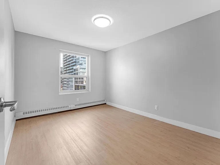 145 York St — Photo 10