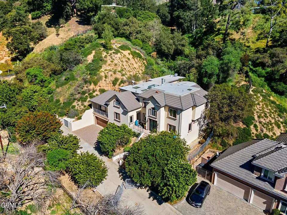 3263 New York Dr