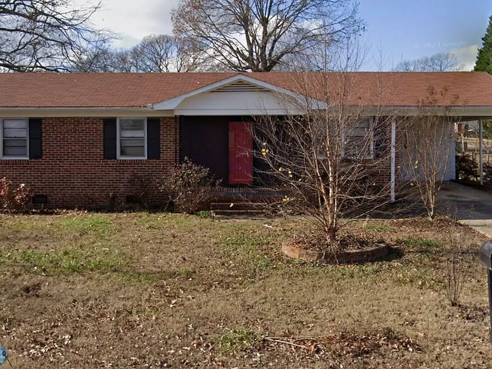 109 Anita St