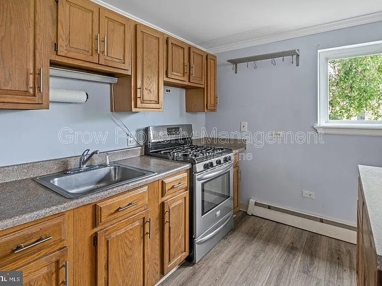4714 Fowler St — Photo 5