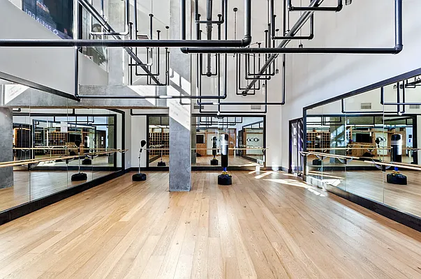 Rented by The KCI Group | media 26