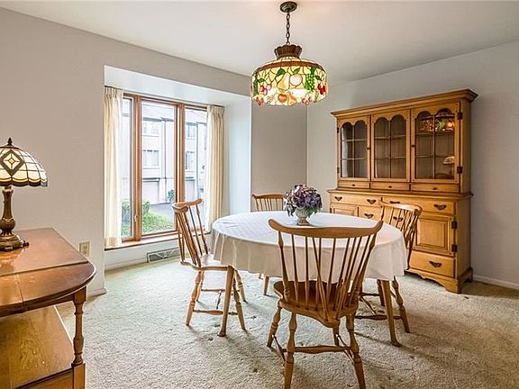 4th image of 536 Dogwood Ct