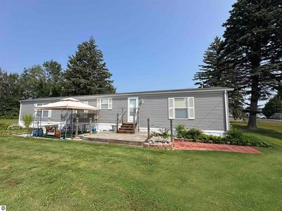11765 W Shore Dr, Houghton Lake, MI, 48629