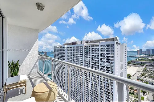 1750 N Bayshore Dr #3708 Photo 1 1750 N Bayshore Dr #3708 Photo 1