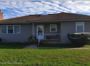 99 Cedar Grove Rd, Toms River, NJ 08753