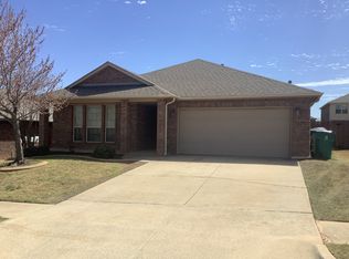11240 NW 97th St, Yukon, OK 73099