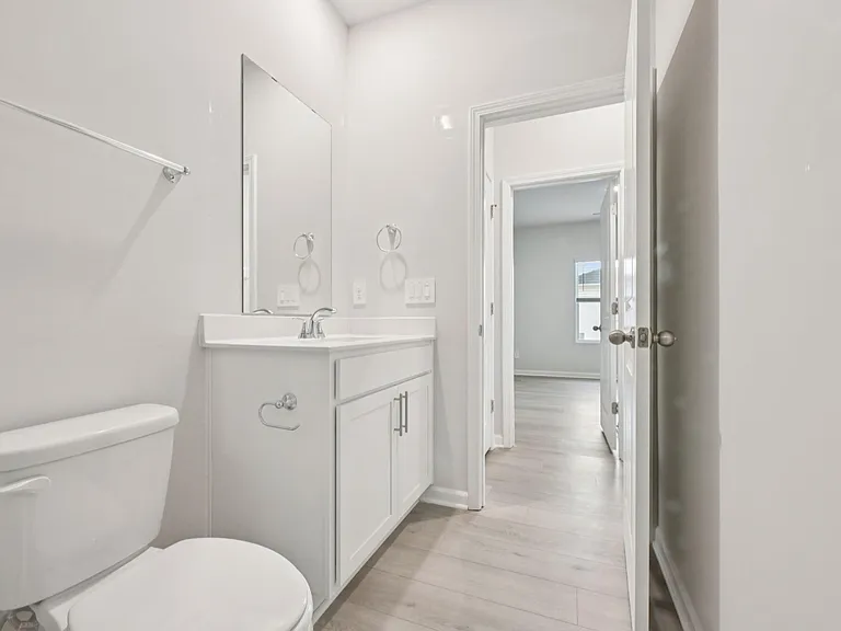 1041 Saint Lawrence Dr — Photo 10