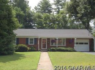 906 Washington Ave, Waynesboro, VA 22980