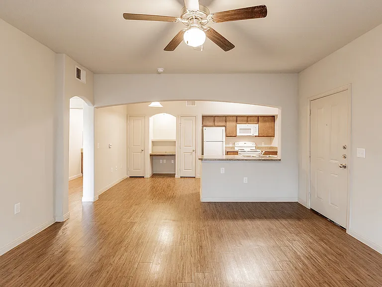 Freedom Hills Ranch Apartments — Photo 61