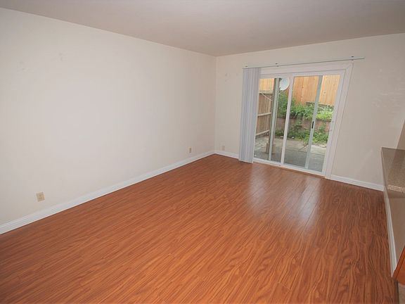 5th image of 520 San Antonio Ave #6