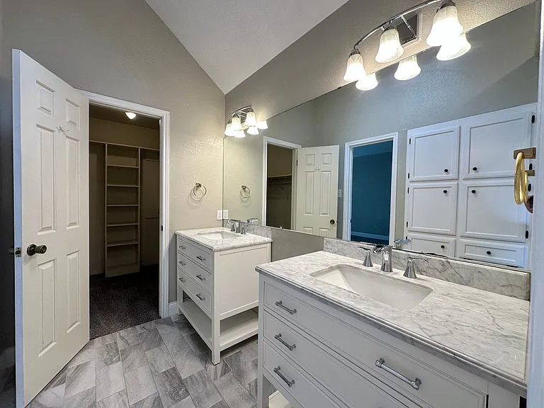 1818 Diana Ln — Photo 24