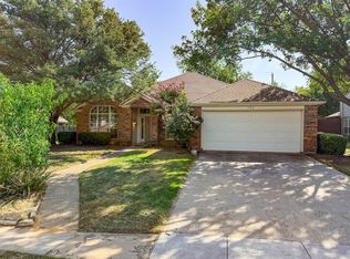 786 Texas Oak Trl, Lake Dallas, TX 75065