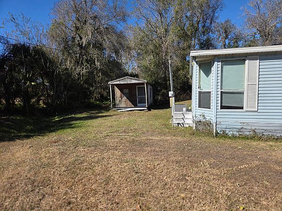 3rd image of 640 River Drive