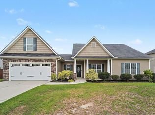 3033 N Kilchattan Dr, Fayetteville, NC 28306