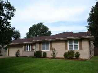7840 Ward Pkwy, Kansas City, MO 64114