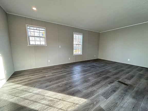5th image of 148 Westwoods