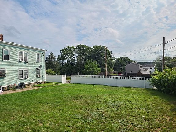 4th image of 308 Hilldale Ave