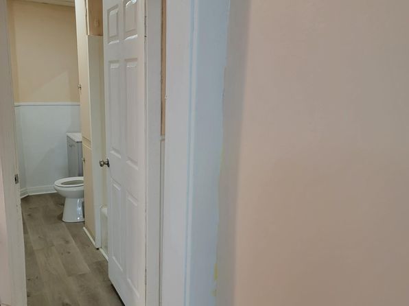 247 Rutter Ave APT 1