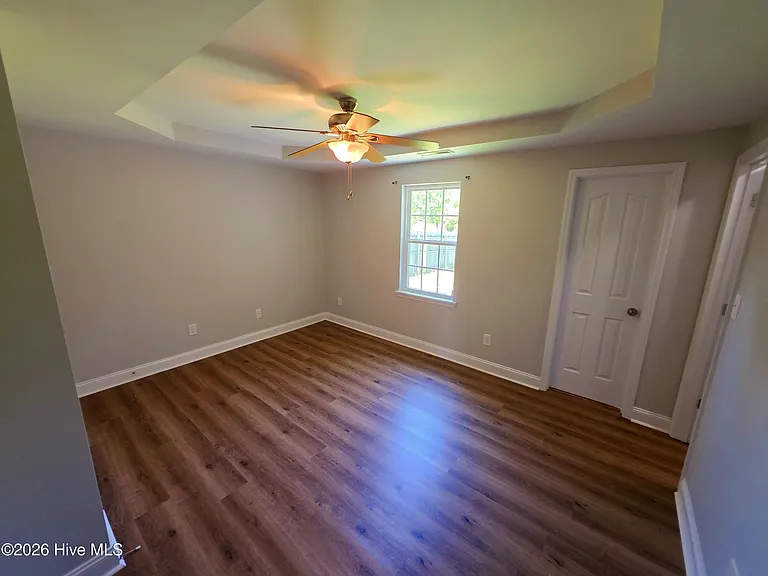 214 Michel Ct — Photo 12