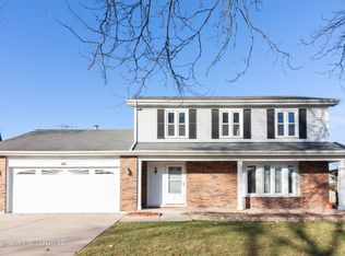 506 Nelson Ln, Westmont, IL 60559