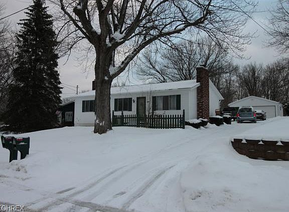 3rd image of 2336 Cooledge Ave