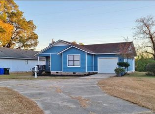 6901 Candlewood Dr, Fayetteville, NC 28314