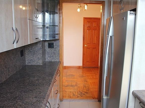 4th image of 9833 64th Ave APT 8H