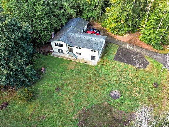 2nd image of 6335 SE Heather Lane